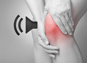Khớp gối kêu khi đứng lên ngồi xuống có làm sao không? Cách khắc phục